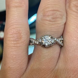 Diamond engagement ring